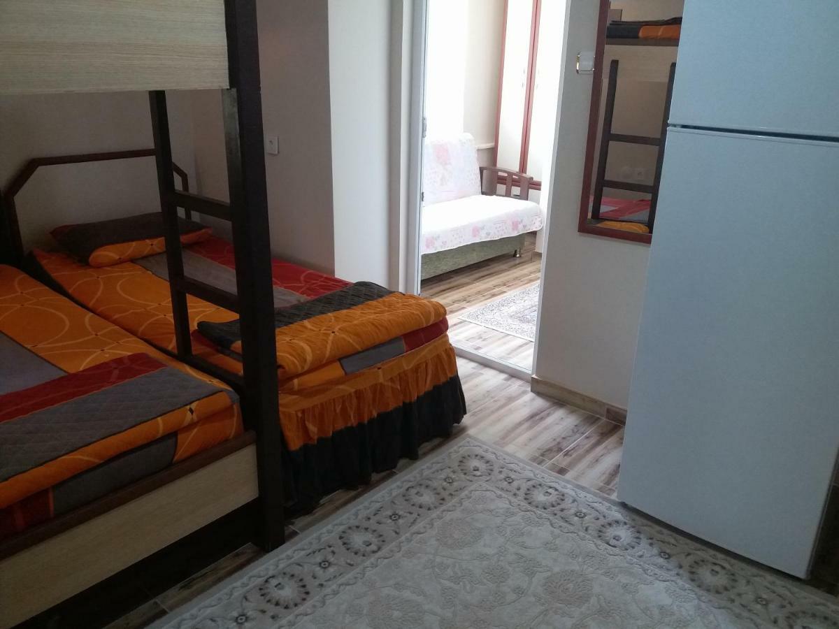 Aparthotel Saglik Apart Pansiyon Erdek Exterior foto